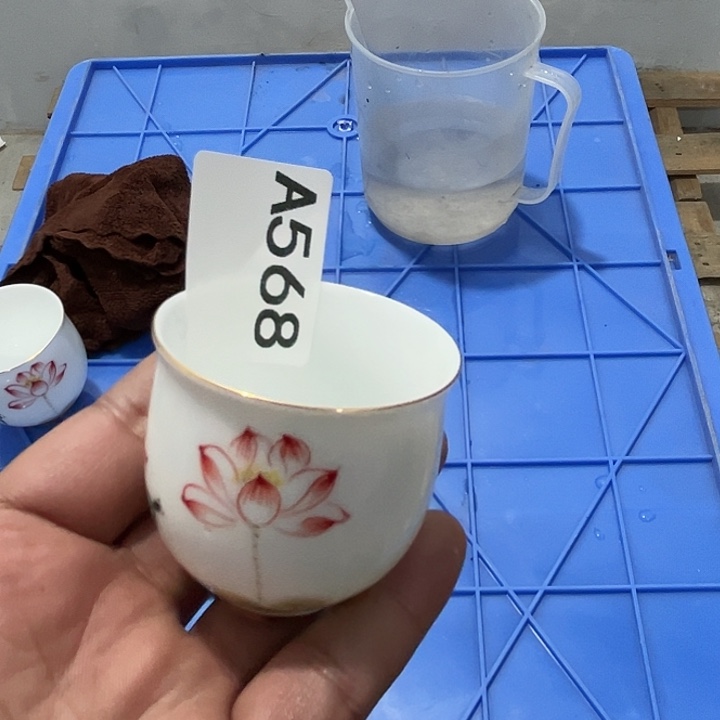 颂***嵩茶具默认微瑕瓷器、茶具、壶、摆件，介意勿拍 