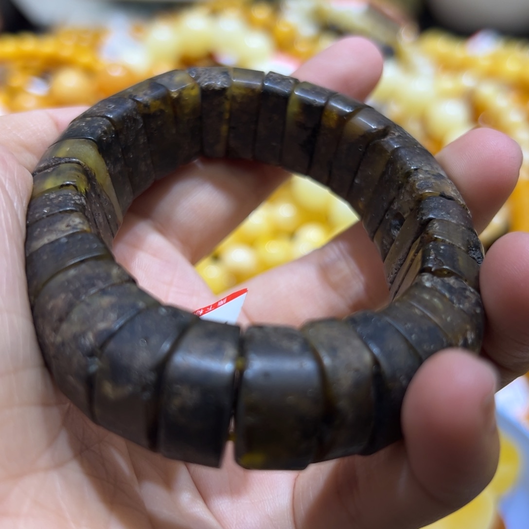 琥珀珠宝奇石未镶嵌