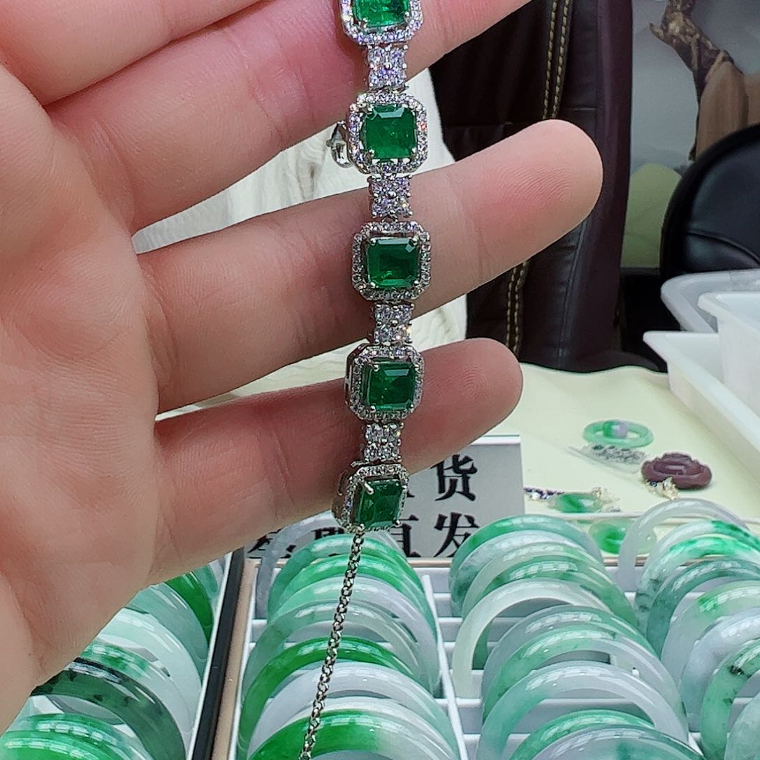 祖母绿吊坠(赠链)银S925镶嵌