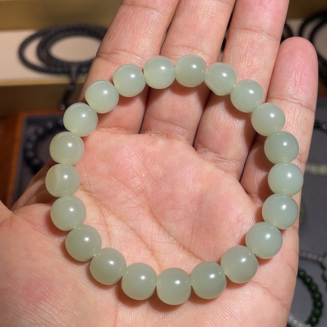 和田玉未镶嵌手串