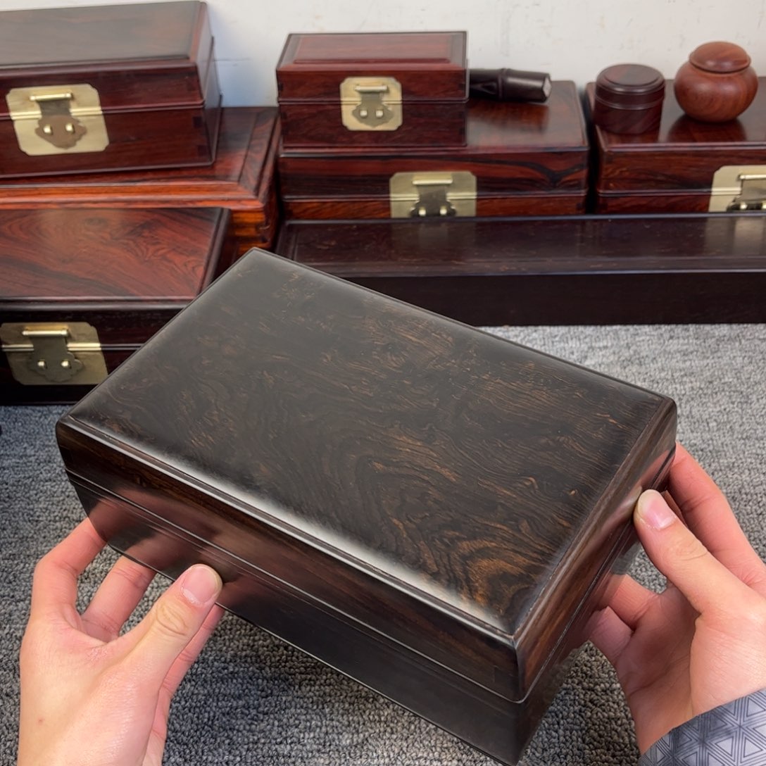 东非黑黄檀（紫光檀）22 14 9 全独板面包盒