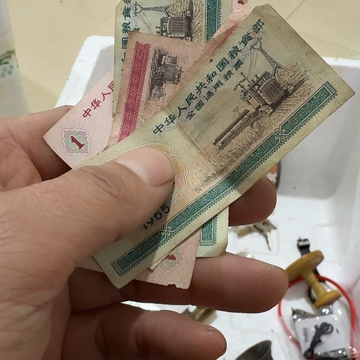 三***丝扇子呼呼呼呼呼呼呼呼呼呼呼