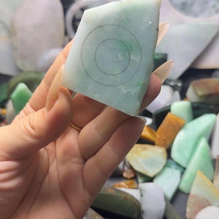 定制翡翠未镶嵌翡翠