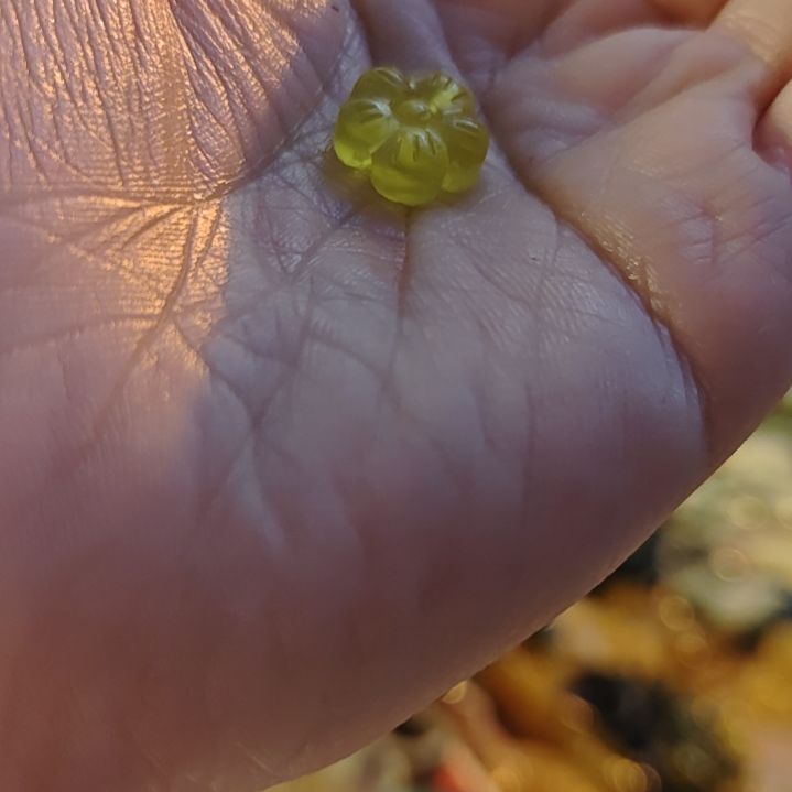 开***心蛇纹石玉合金颈饰