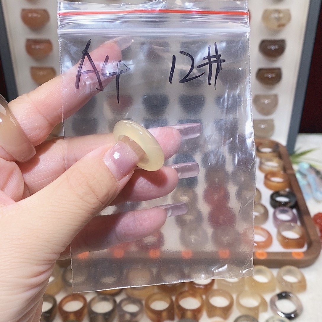 玛瑙/玉髓未镶嵌戒指港12福利不退换