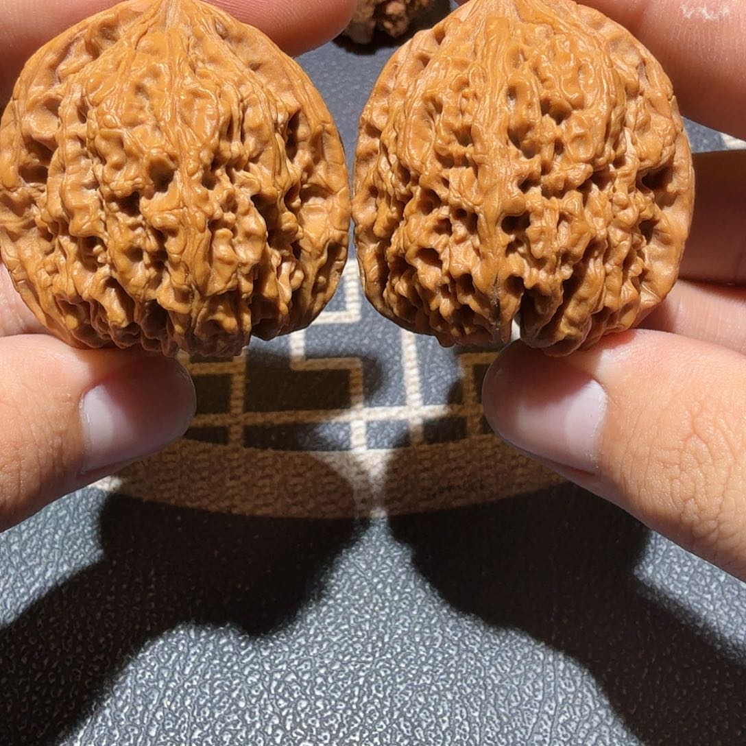 文玩核桃吊坠南疆