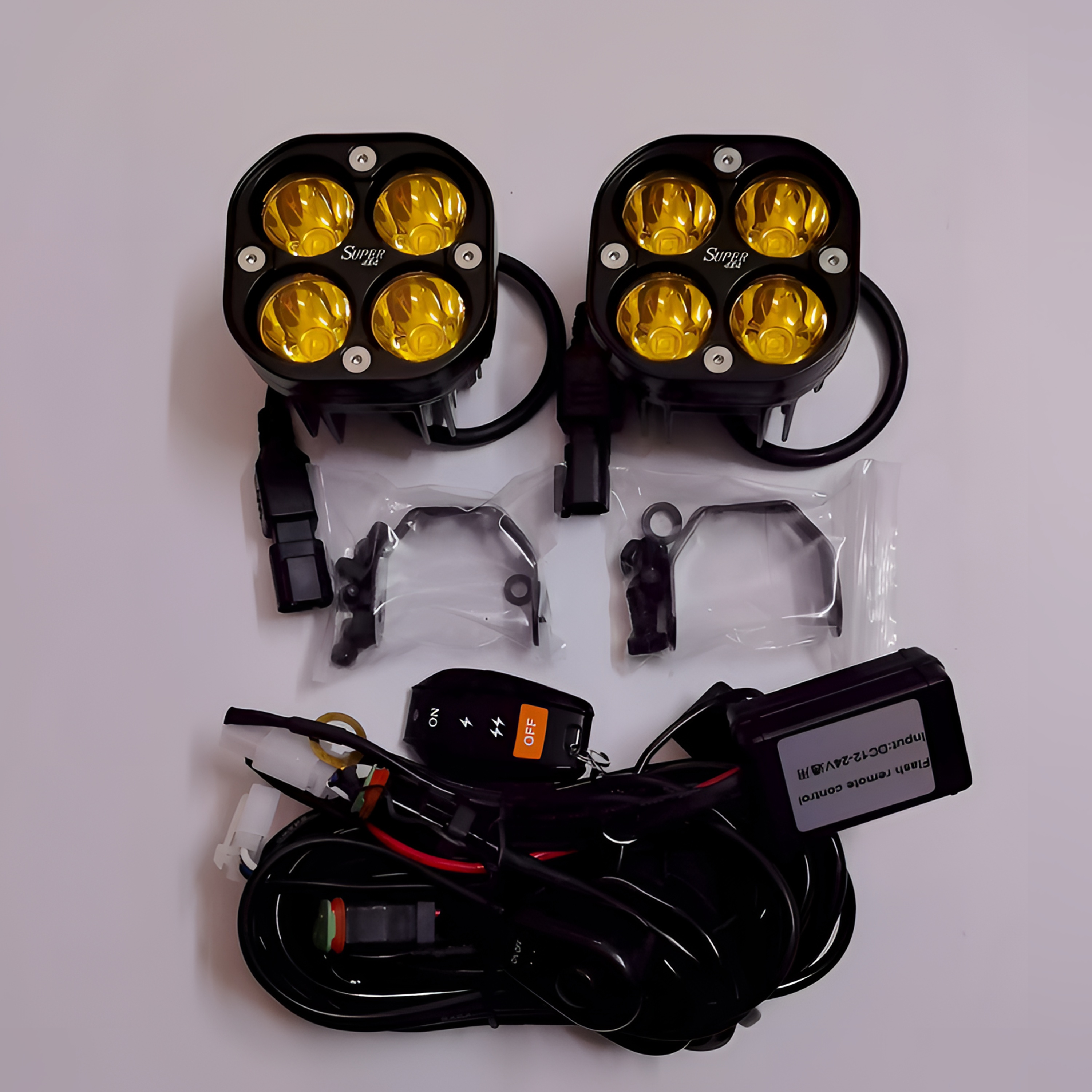 A柱四叶草射灯3寸前杠车顶越野车射灯坦克300猛禽BJ40超亮聚光灯