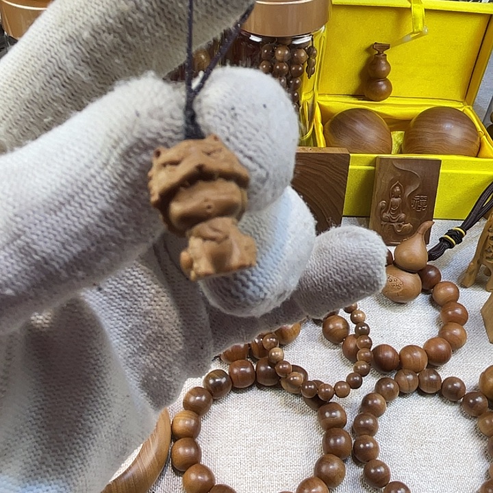 檀香木吊坠老山檀香奥运福娃手机挂