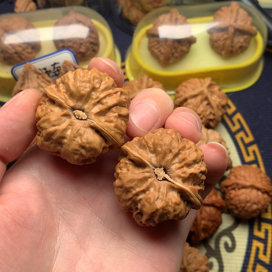 文玩核桃吊坠尛***＂蛤蟆头40