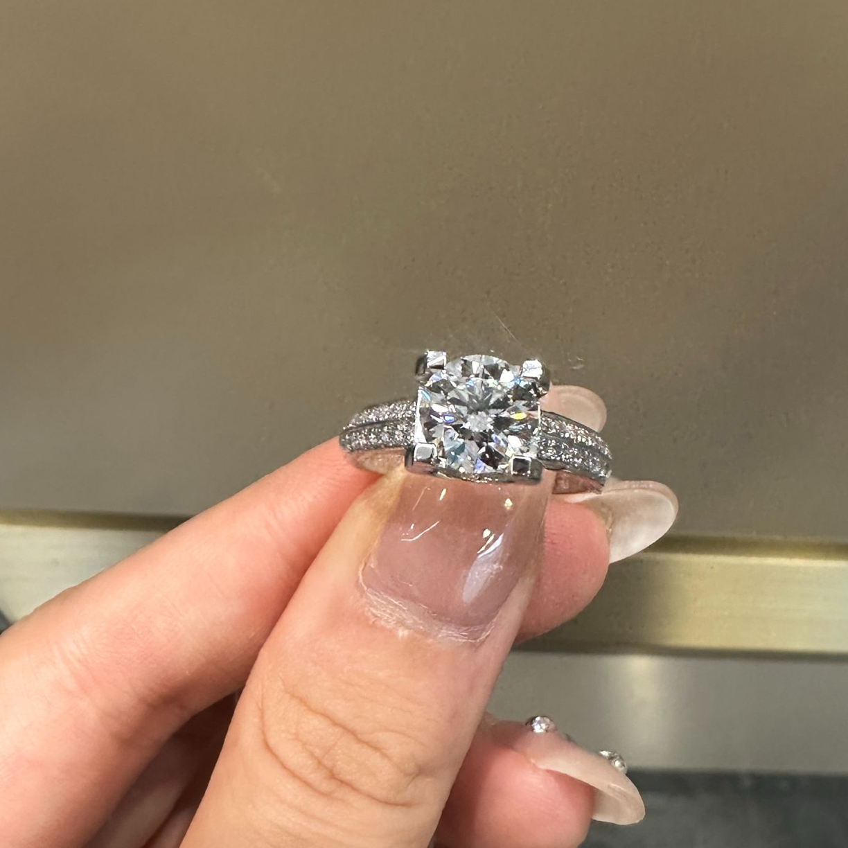 实验室培育钻石PT950铂金戒臂镶钻牛头戒指私人定制送女友送老婆