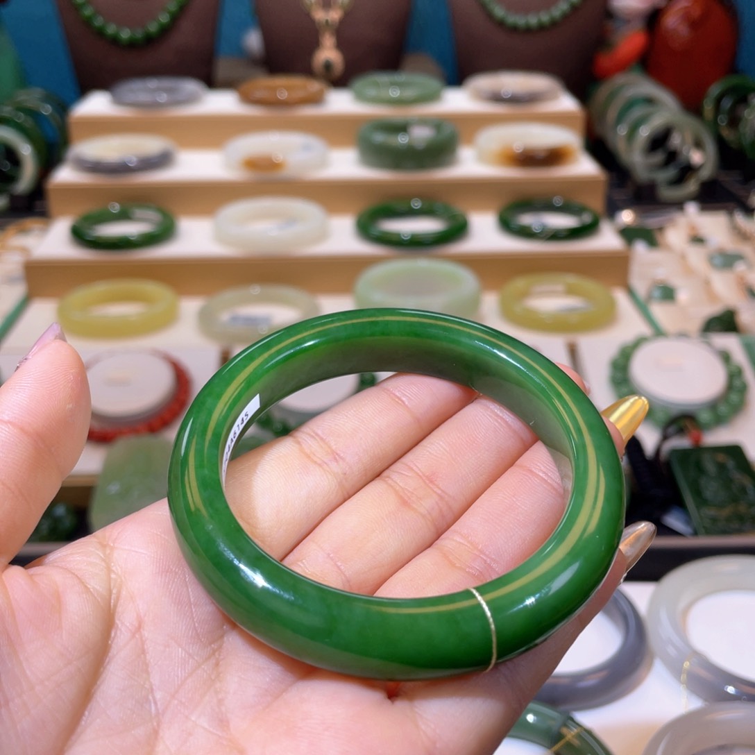 和田玉收藏级碧玉手镯57、58未镶嵌