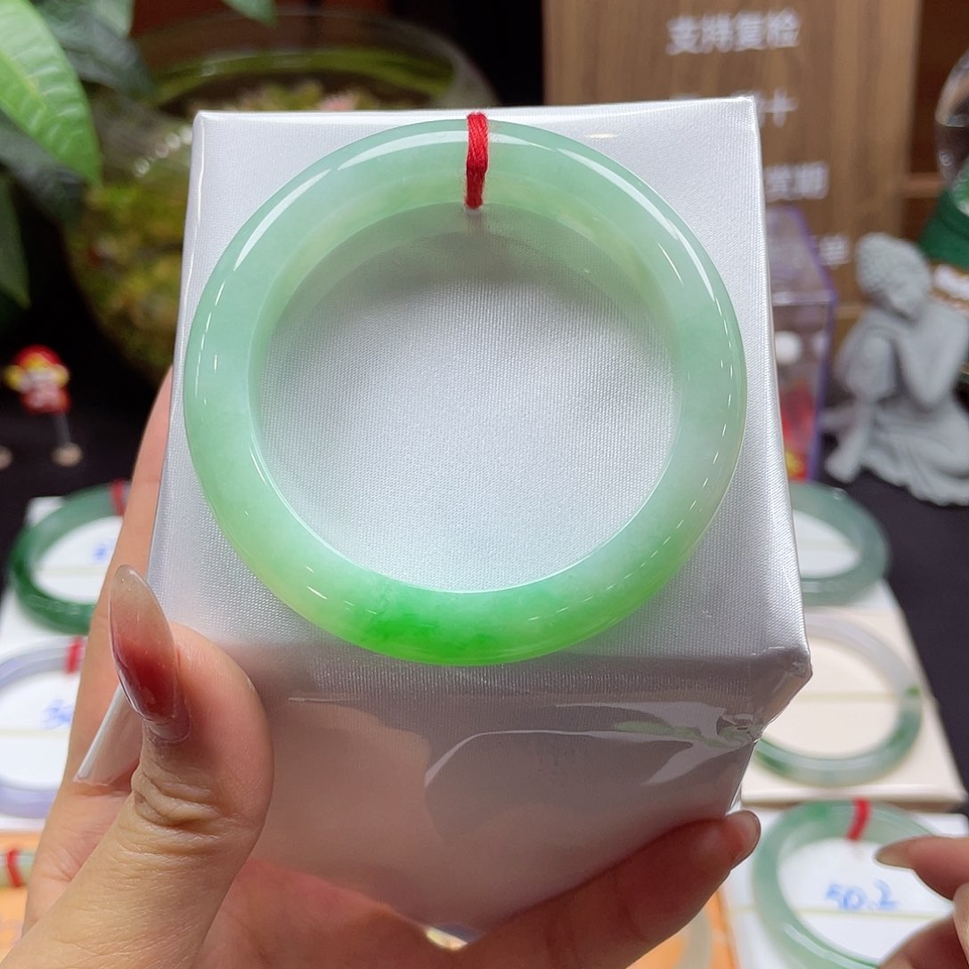 翡翠手镯未镶嵌101 号链接