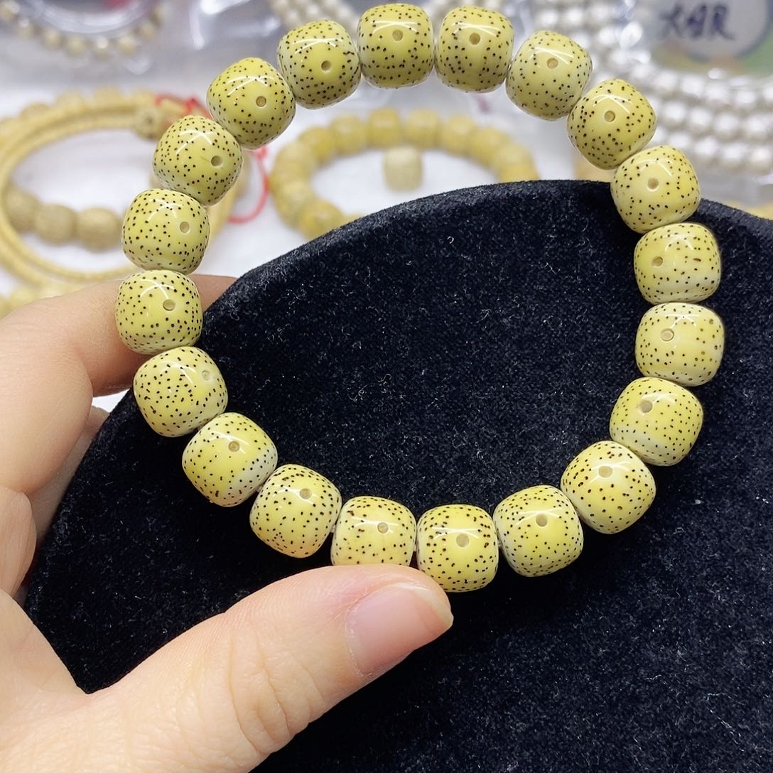 星月菩提吊坠12.11星月菩提