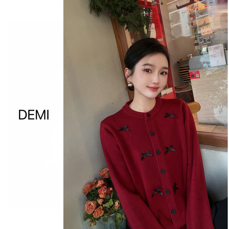 MISS RUILI 定制 冬季韩系甜美蝴蝶结圆领单排扣百搭毛衣F1510