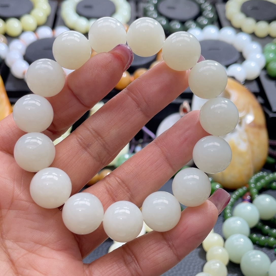 和田玉手串未镶嵌