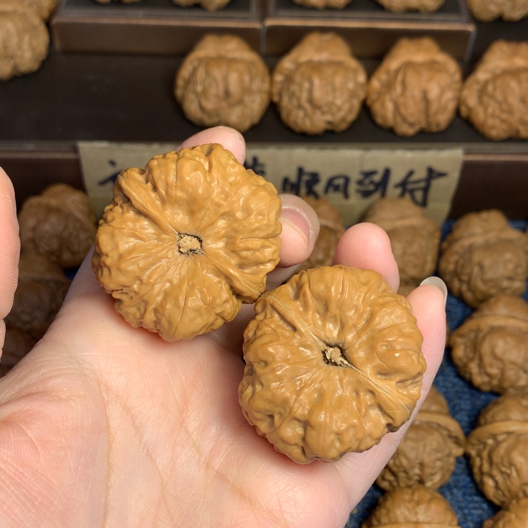 桃核吊坠倔***哥蛤蟆核桃