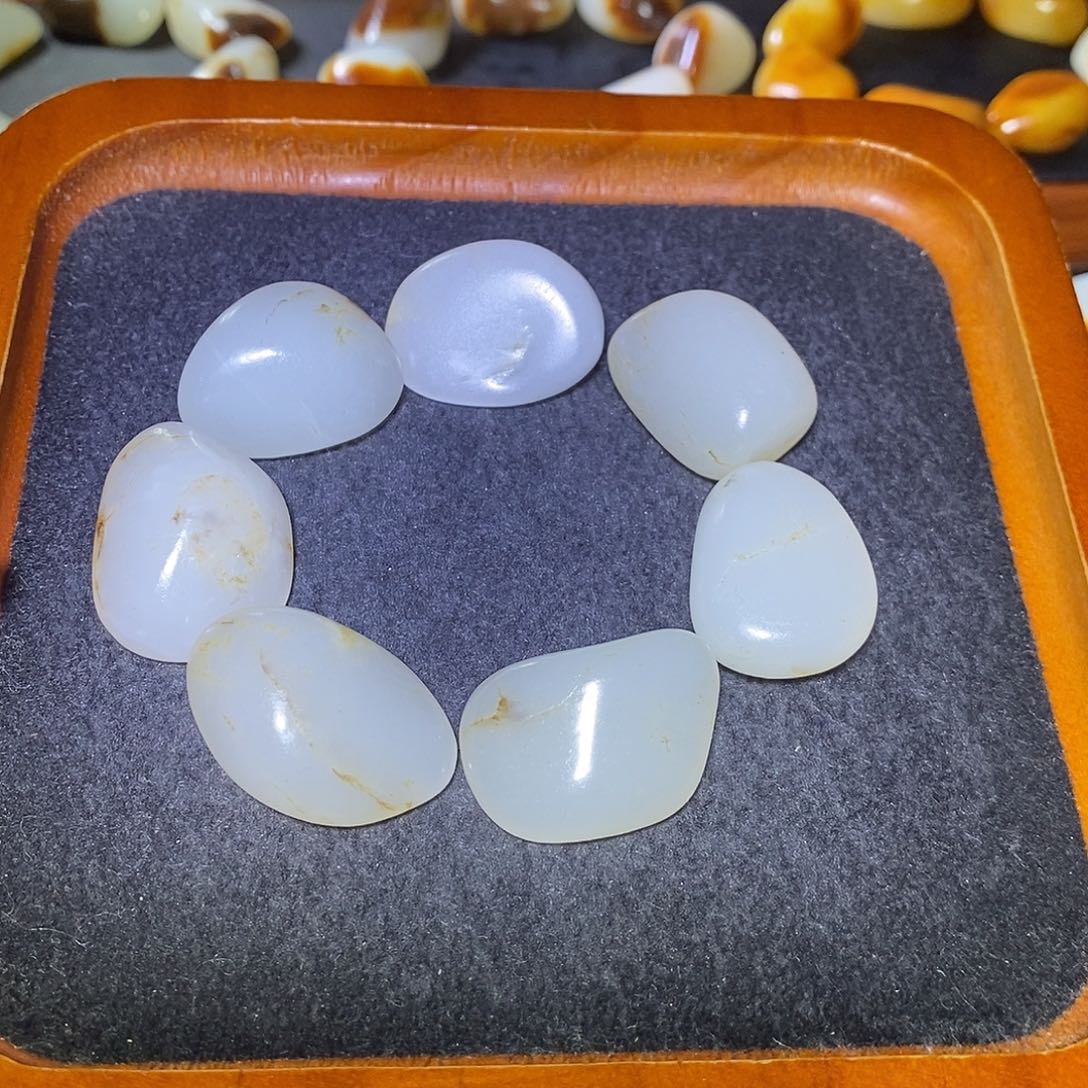 和田玉未镶嵌手链