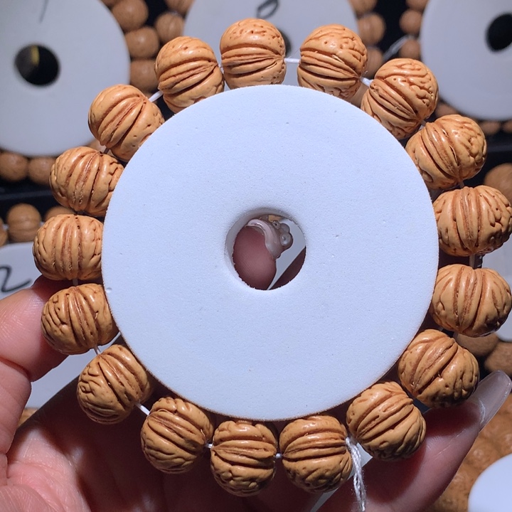 桃核手串肉纹元宝