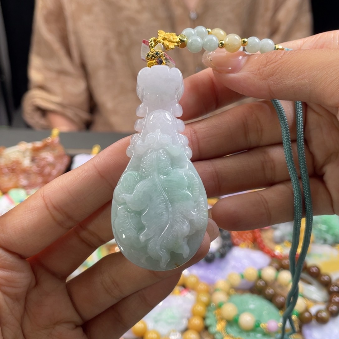 翡翠未镶嵌颈饰代编织
