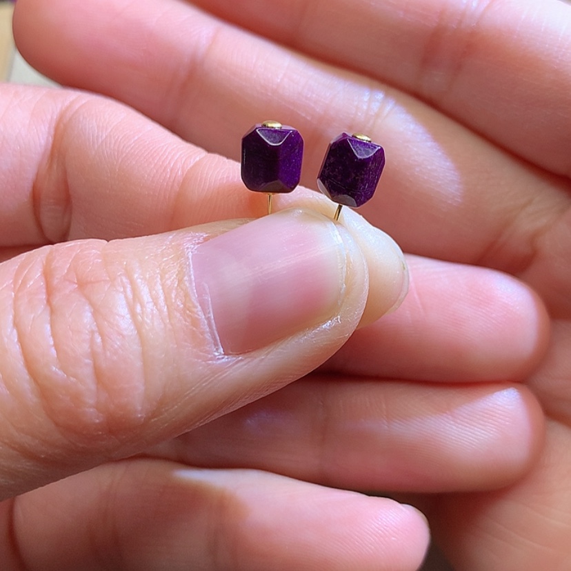 【闪购商品】苏纪石（舒俱来）耳钉18K金镶嵌