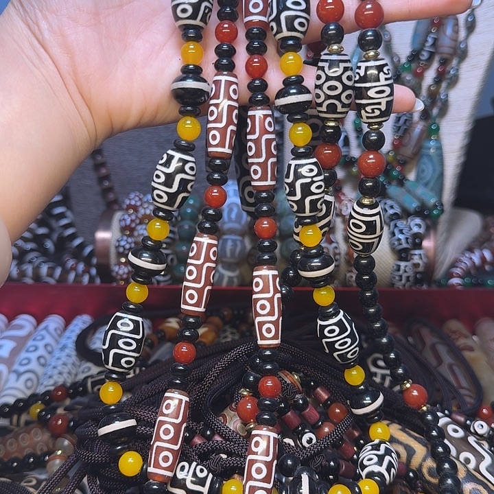 圊***屾玛瑙/玉髓未镶嵌颈饰