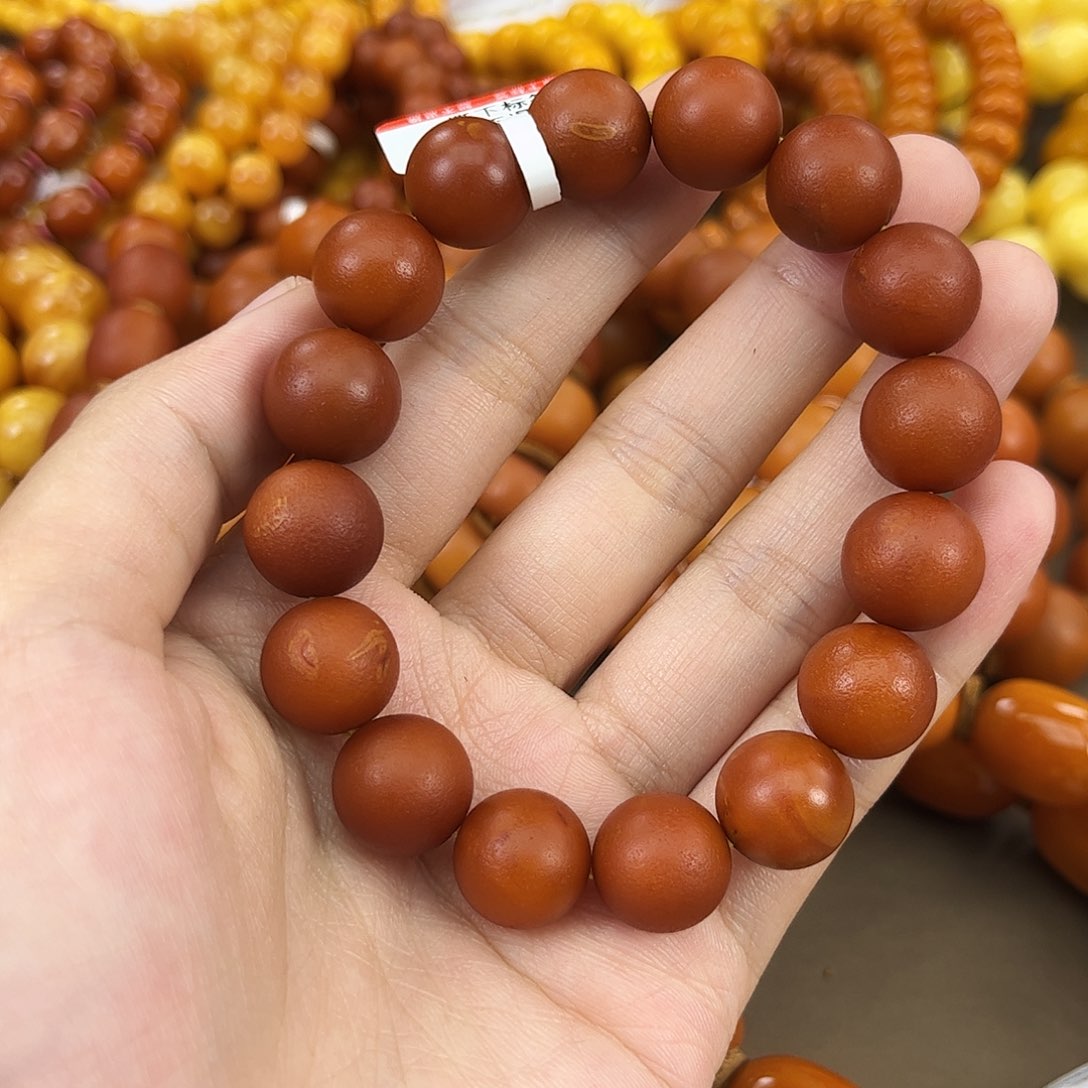 琥珀颈饰未镶嵌蜜蜡