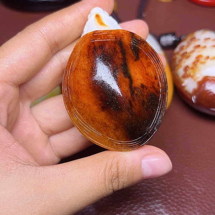 蚂***哥和田玉未镶嵌颈饰