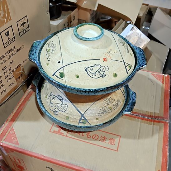 摆件盘子碗茶壶啥都有一大一小