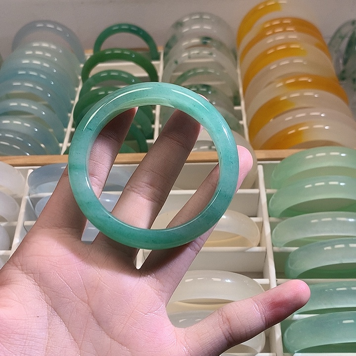 翡翠未镶嵌手镯手镯1517