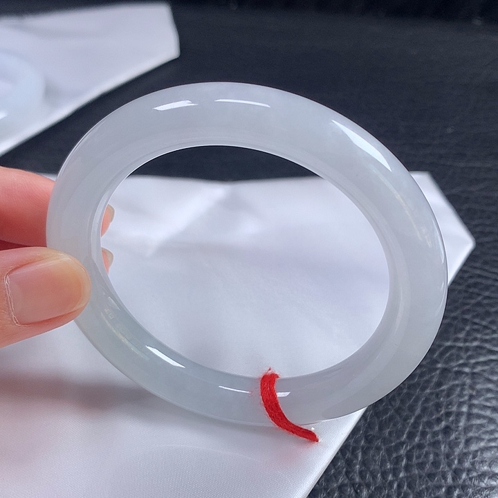 *****翡翠未镶嵌手镯（圆镯）