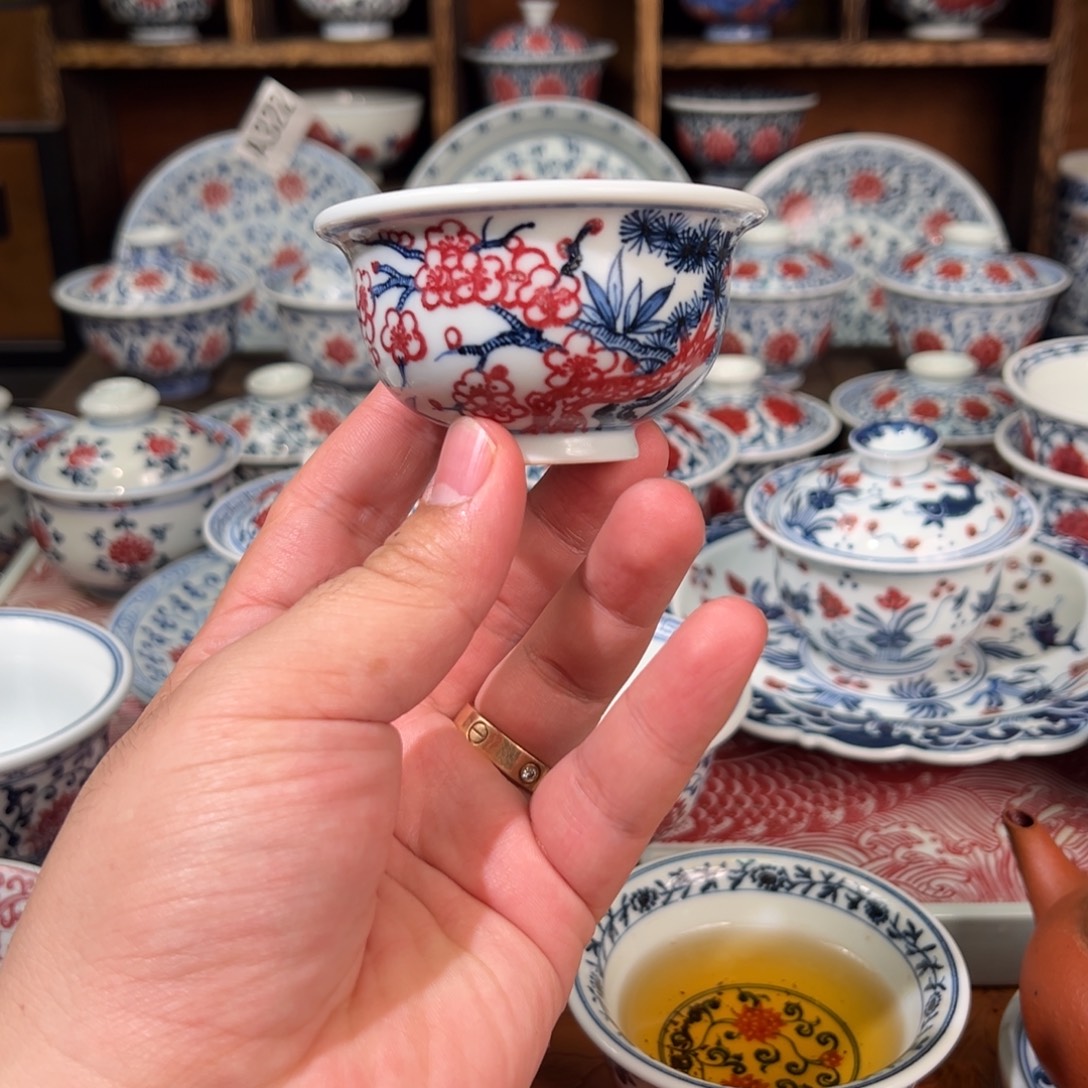 景德镇高温原矿釉里红手绘