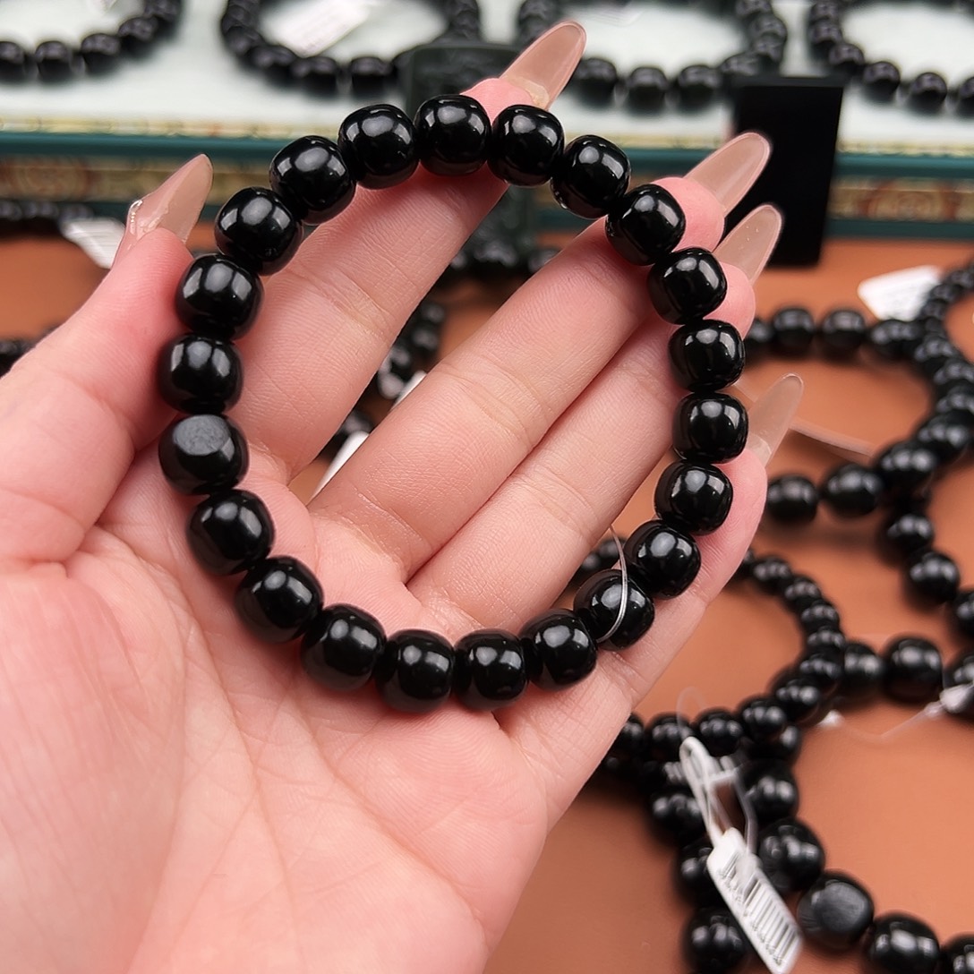 B***_和田玉未镶嵌手串