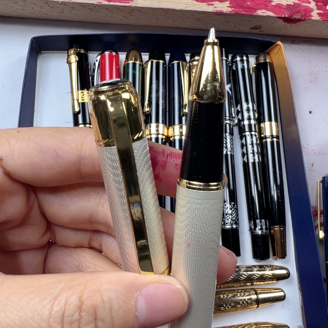 便携式古典文珍珠白色刻花拉丝全铜宝珠笔重50g 