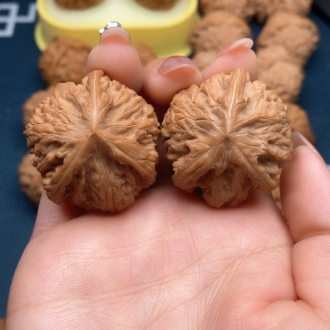 文玩核桃吊坠玉龙37-38