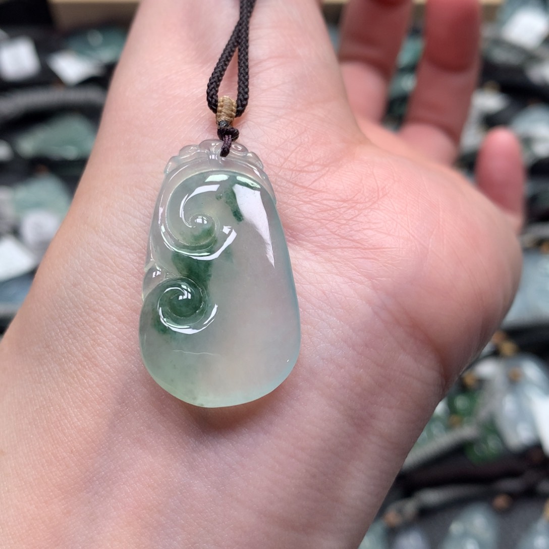 翡翠颈饰未镶嵌00000000000