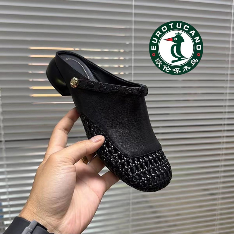 欧伦啄木鸟夏款透气软底包头时尚休闲编织空洞洞平底镂空拖鞋方头