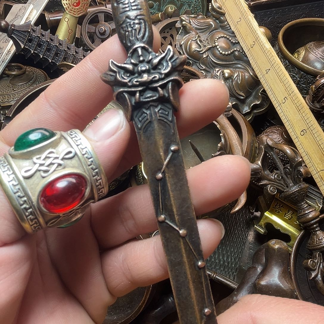 精美铜器收藏品等