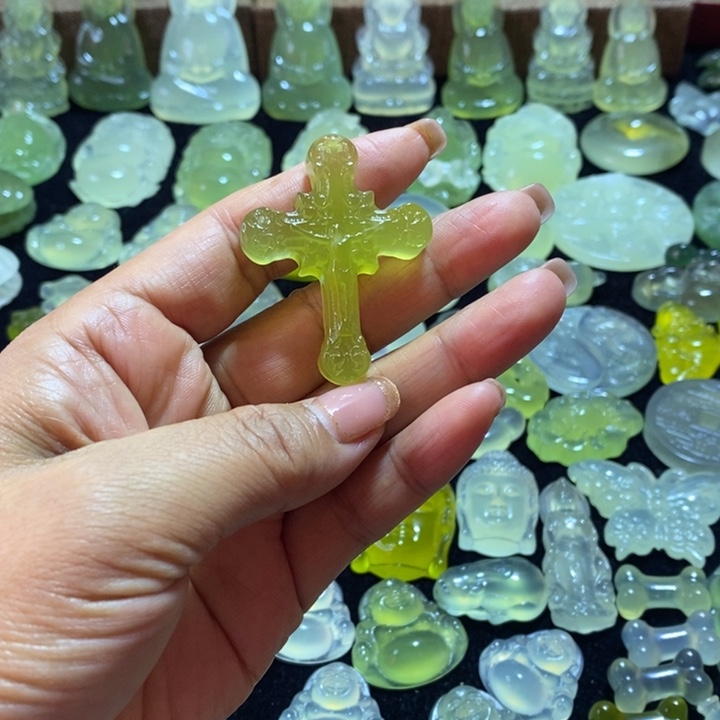 *****蛇纹石玉未镶嵌颈饰