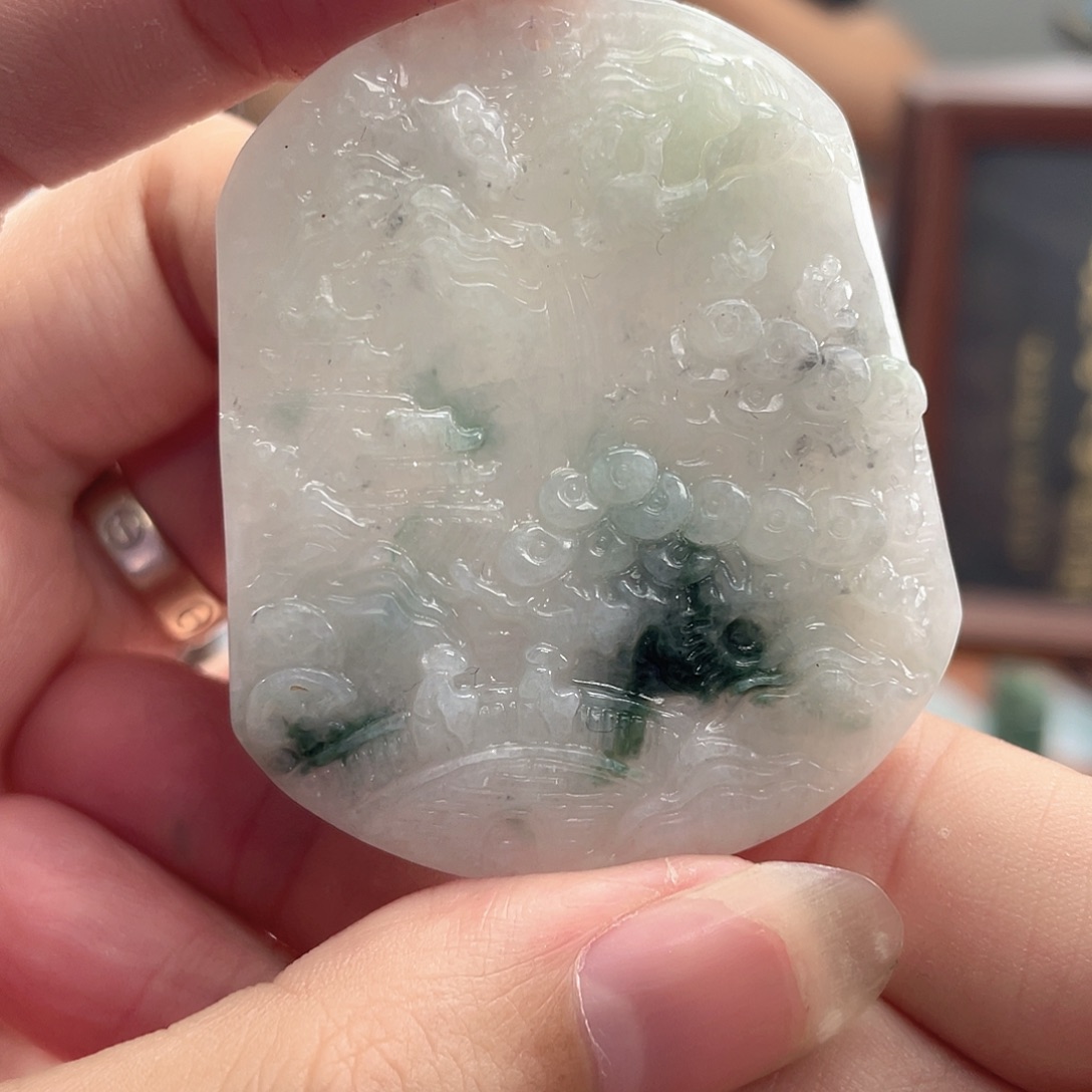 翡翠未镶嵌颈饰翡翠