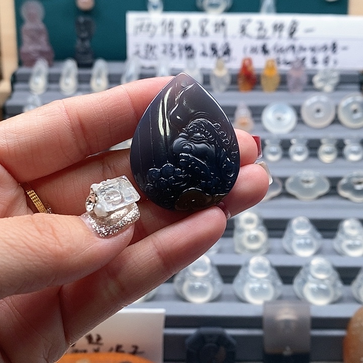 玛瑙/玉髓吊坠未镶嵌