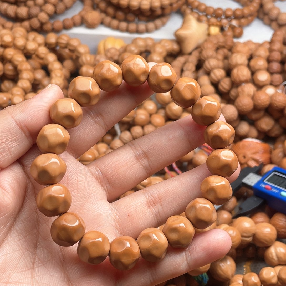 吊坠猴头核桃13+全品奶酪