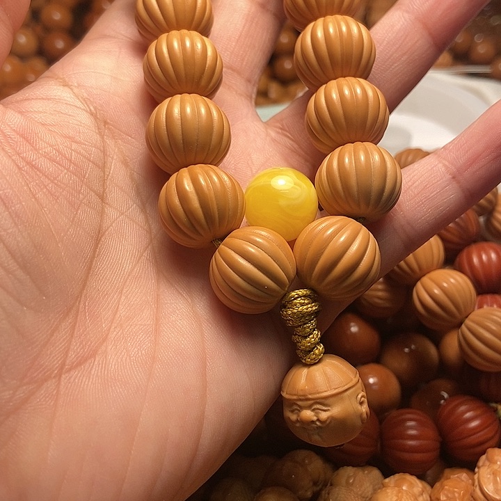 猴头核桃手串V****v手持