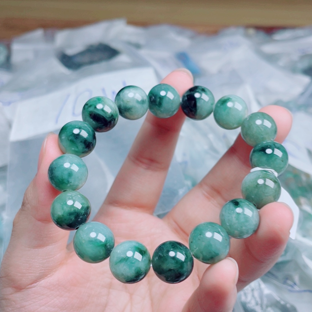 定制翡翠未镶嵌珠串