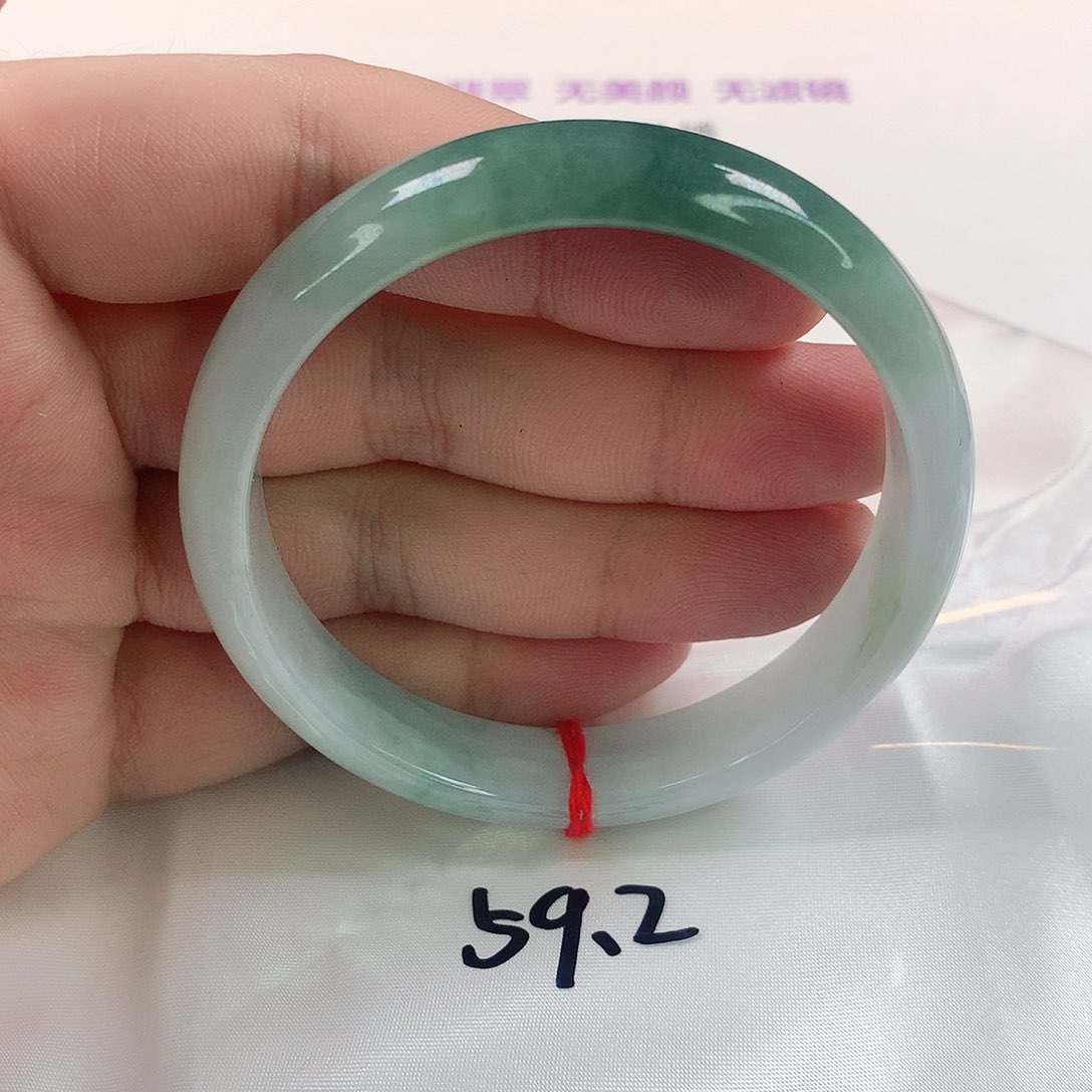 翡翠未镶嵌手镯306号