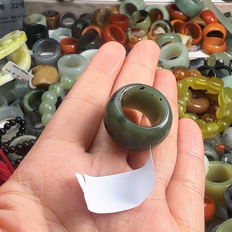 【闪购商品】未镶嵌蛇纹石玉戒指初*