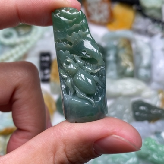 翡翠吊坠(不含链)未镶嵌