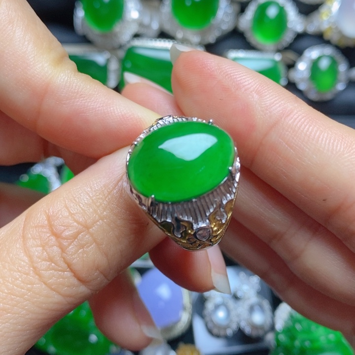 翡翠银S925镶嵌挂件蛋面男戒