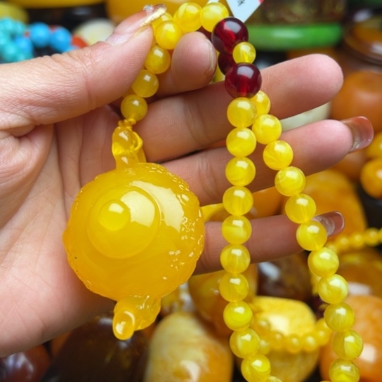 琥珀手串未镶嵌蜜蜡