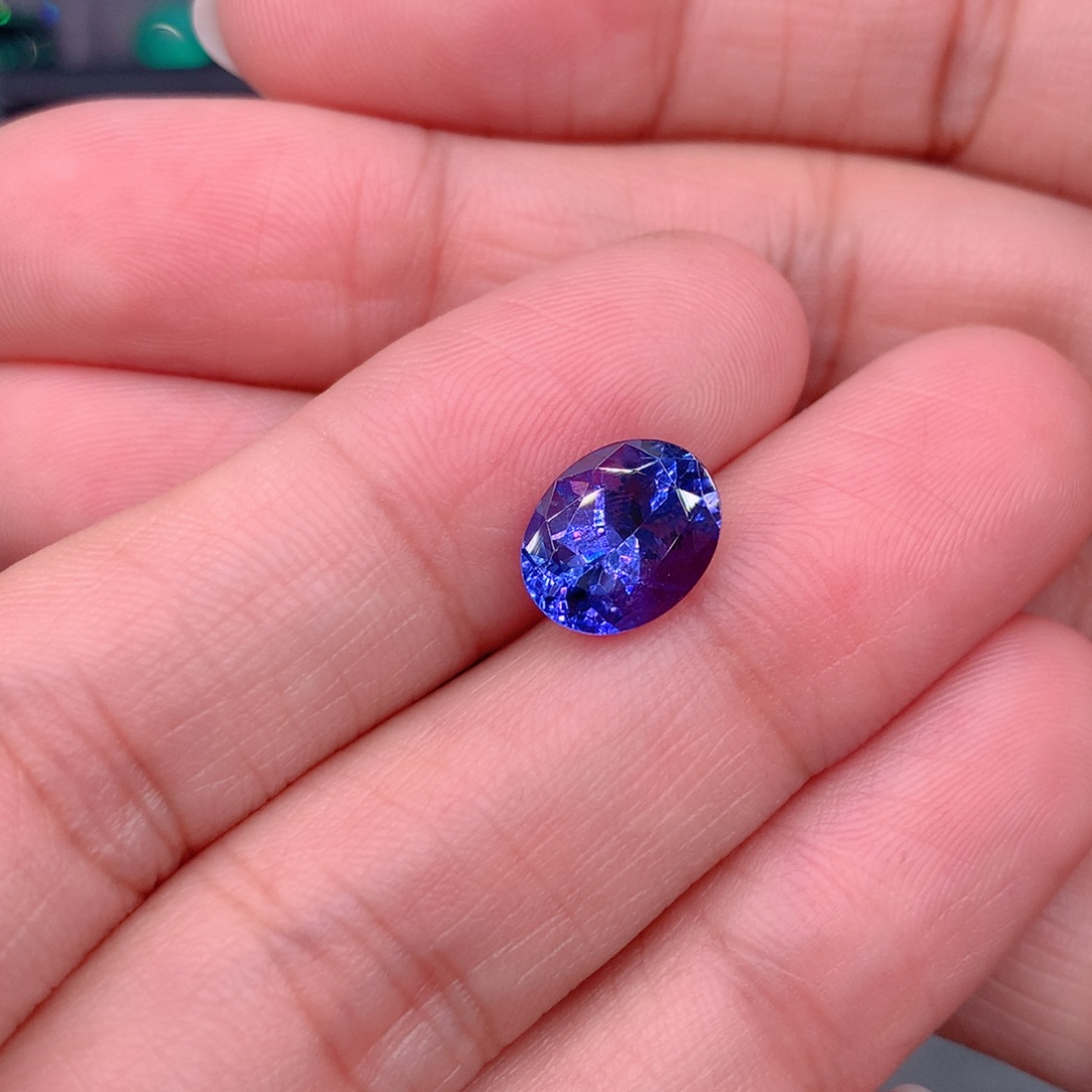 坦桑石裸石未镶嵌3.1克拉精品