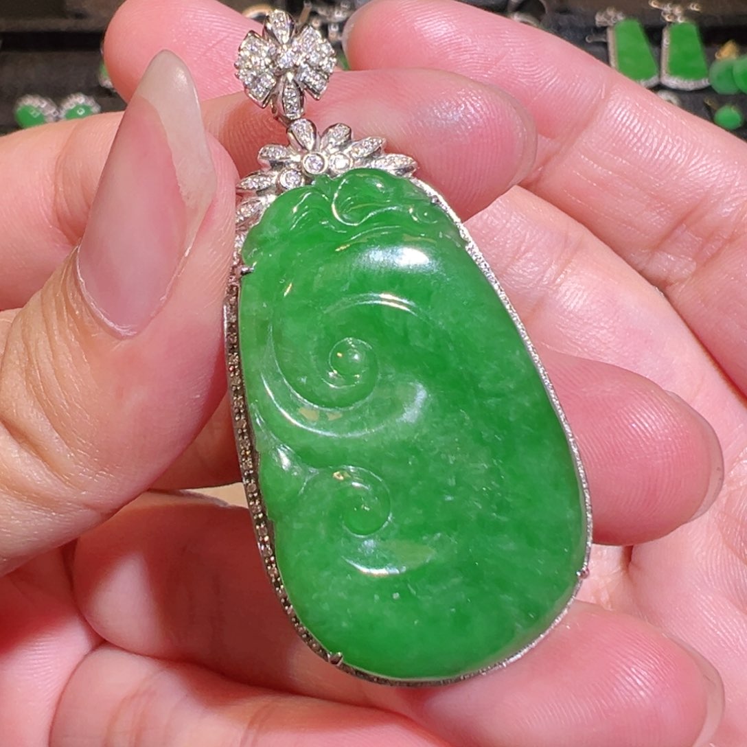 翡翠18K金镶嵌吊坠(不含链)